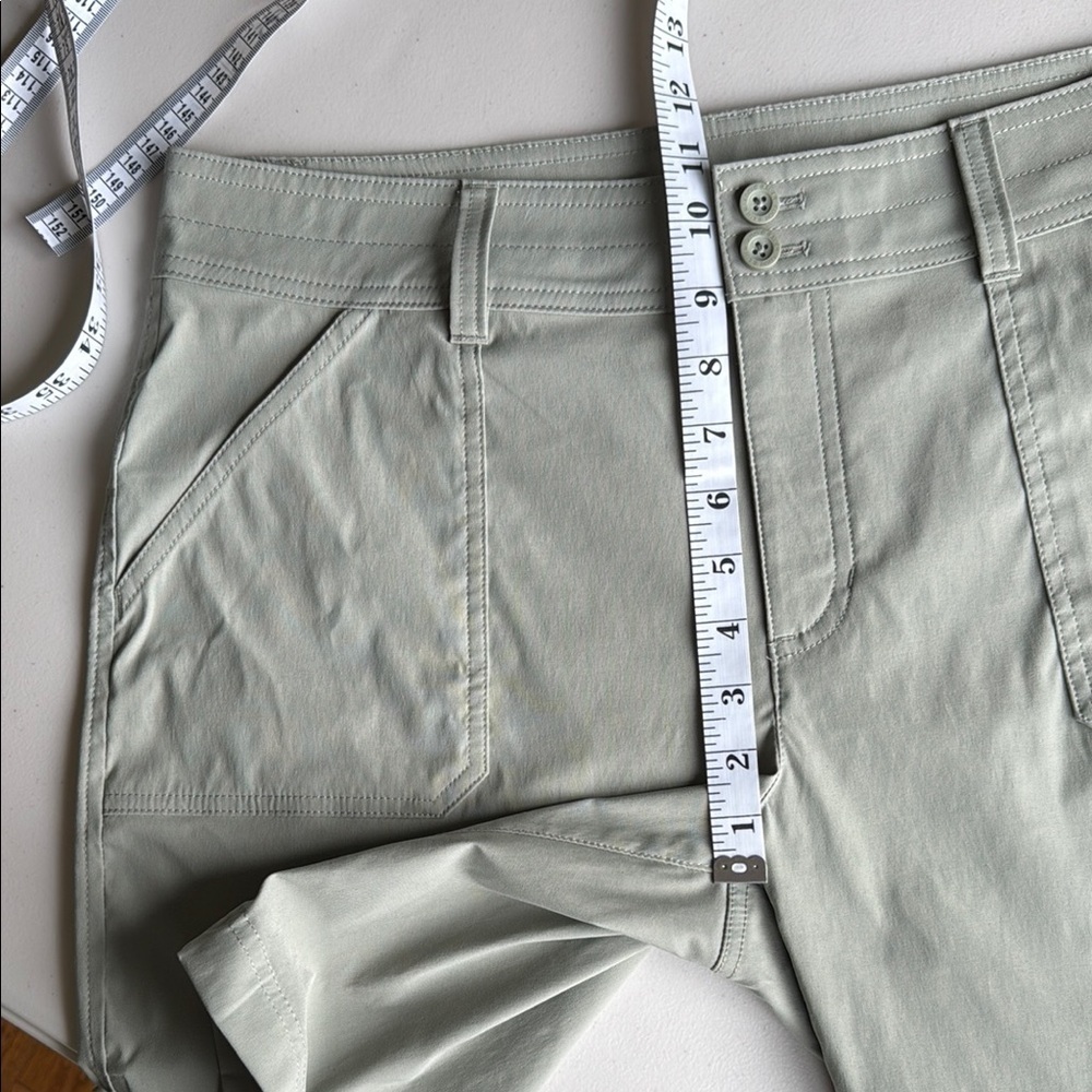 Eddie Bauer Rolled Hem Bermuda Shorts Sage Green Size 12 - Picture 11 of 15